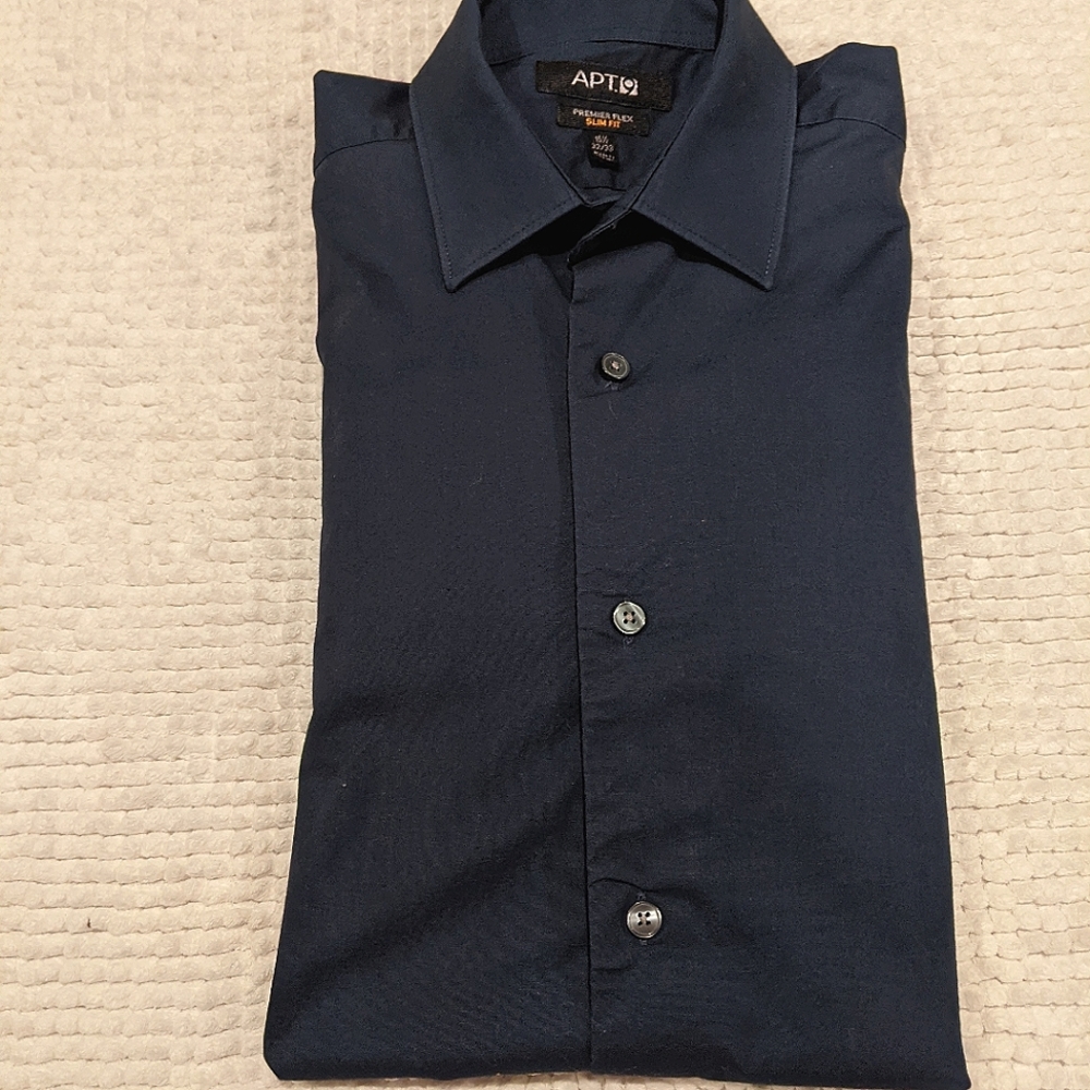 Apt 9 Men's blue slim fit dress shirt,  15.5x32/33